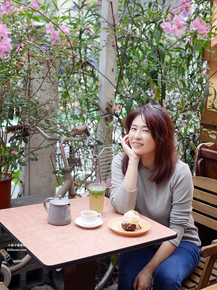 公館溫州街「picnic cafe野餐咖啡」氣氛環境舒服，不限時讀書咖啡廳