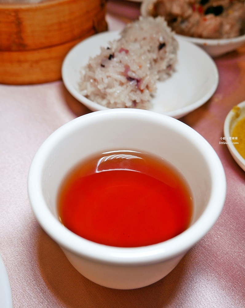 台北港式飲茶「金獅大酒樓｜金獅樓」逾40年台北已少有港點推車文化