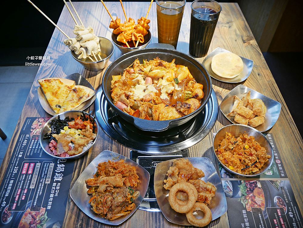 甩鍋雞桃園ATT店韓式炒雞炒豬、火鍋、自助吧全都吃到飽，多項優惠大放送