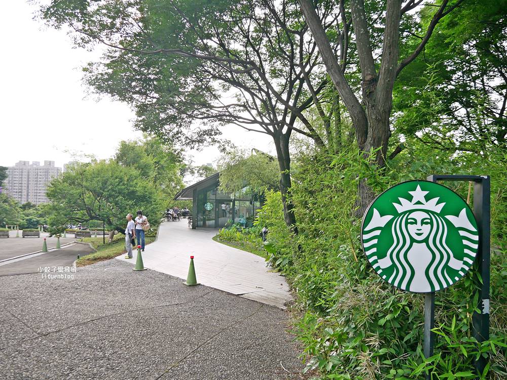 「星巴克淡水雲門門市」星巴克最富人文藝術森林系特色門市 「星巴克淡水雲門門市」星巴克最富人文藝術森林系特色門市