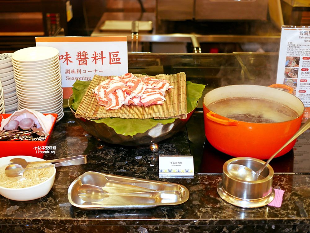 桃園福容A8「田園咖啡廳」叻沙帝王蟹湯煎干貝&泰式料理吃到飽