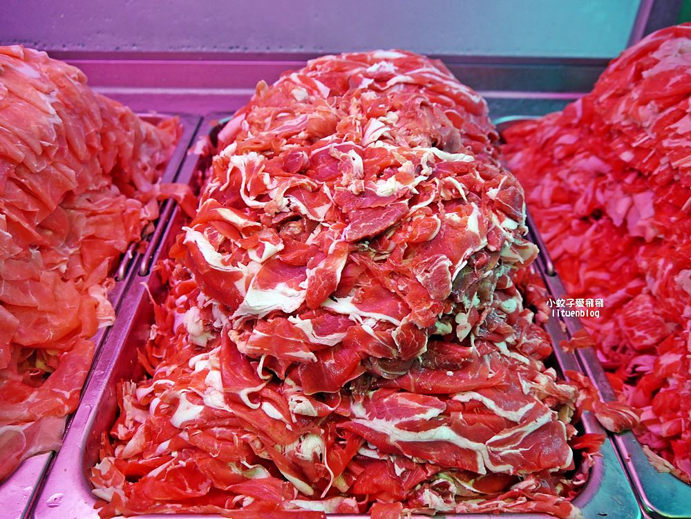 「唐宮蒙古烤肉酸菜白肉餐廳」老台北人的記憶蒙古烤肉+酸菜白肉鍋吃到飽