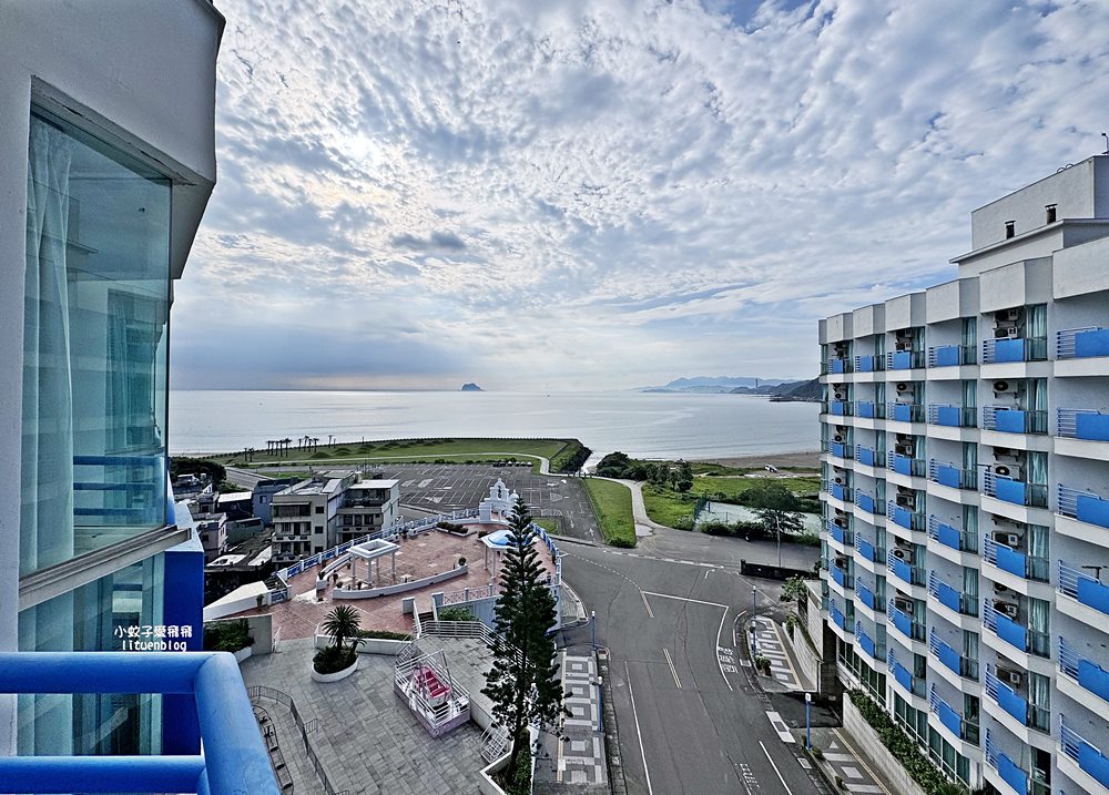 「群策翡翠灣溫泉飯店」擁翡翠灣基隆嶼晨曦夕陽無敵海景，房間寛敞舒適