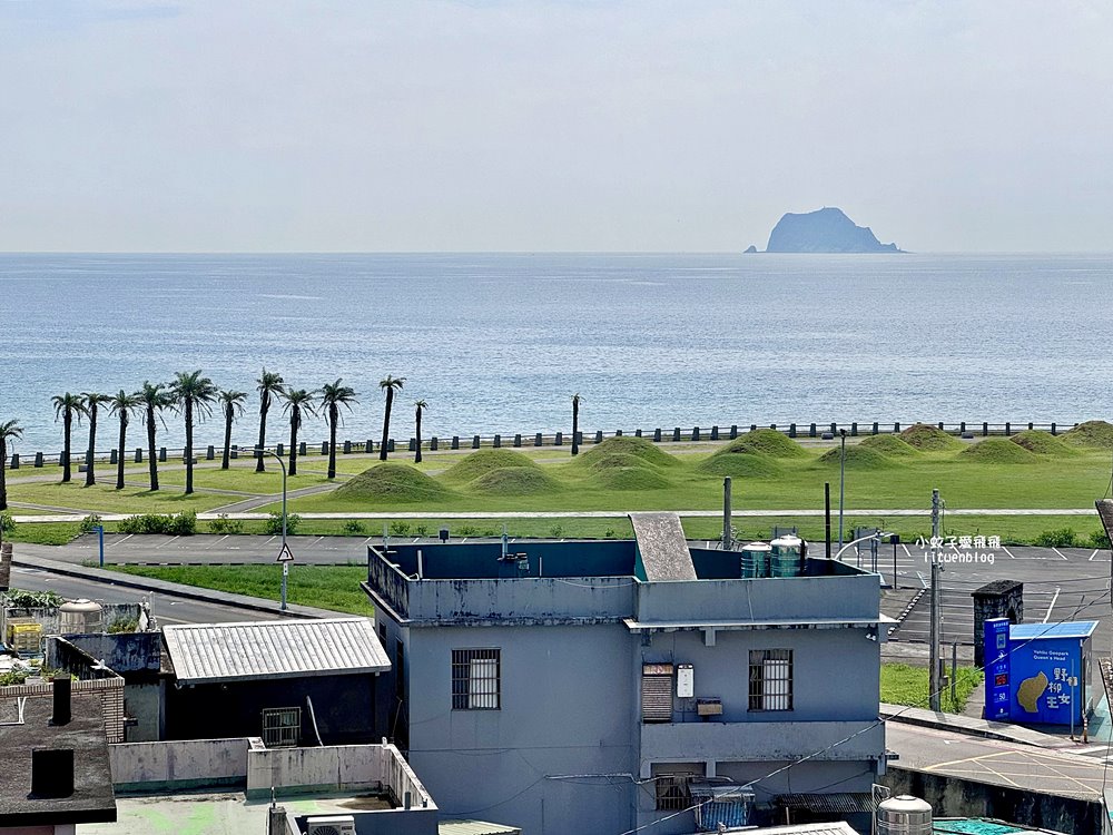 「群策翡翠灣溫泉飯店」擁翡翠灣基隆嶼晨曦夕陽無敵海景，房間寛敞舒適