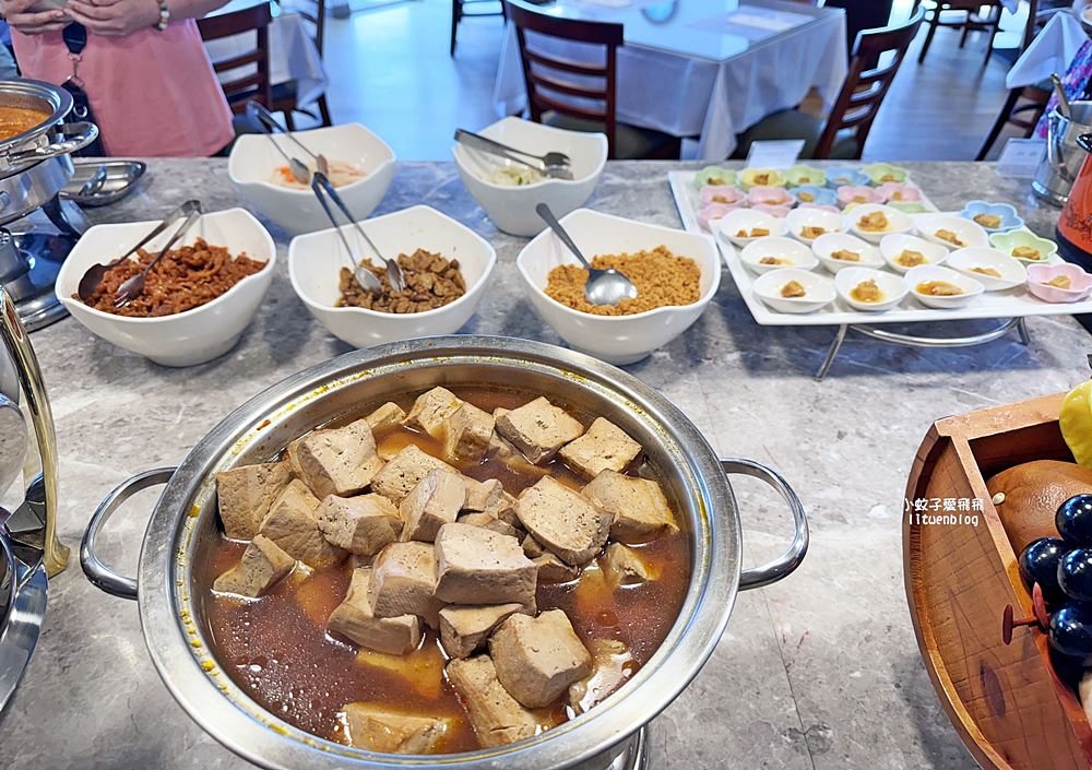 「群策翡翠灣溫泉飯店」擁翡翠灣基隆嶼晨曦夕陽無敵海景，房間寛敞舒適