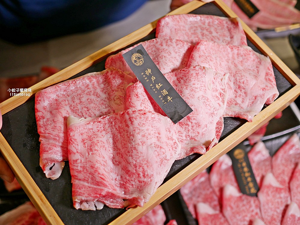「極鶴和牛鍋物」日本A5和牛吃到飽和牛肋眼上蓋、沙朗心頂級肉品太完美