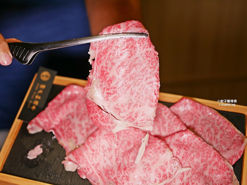 「極鶴和牛鍋物」日本A5和牛吃到飽和牛肋眼上蓋、沙朗心頂級肉品太完美