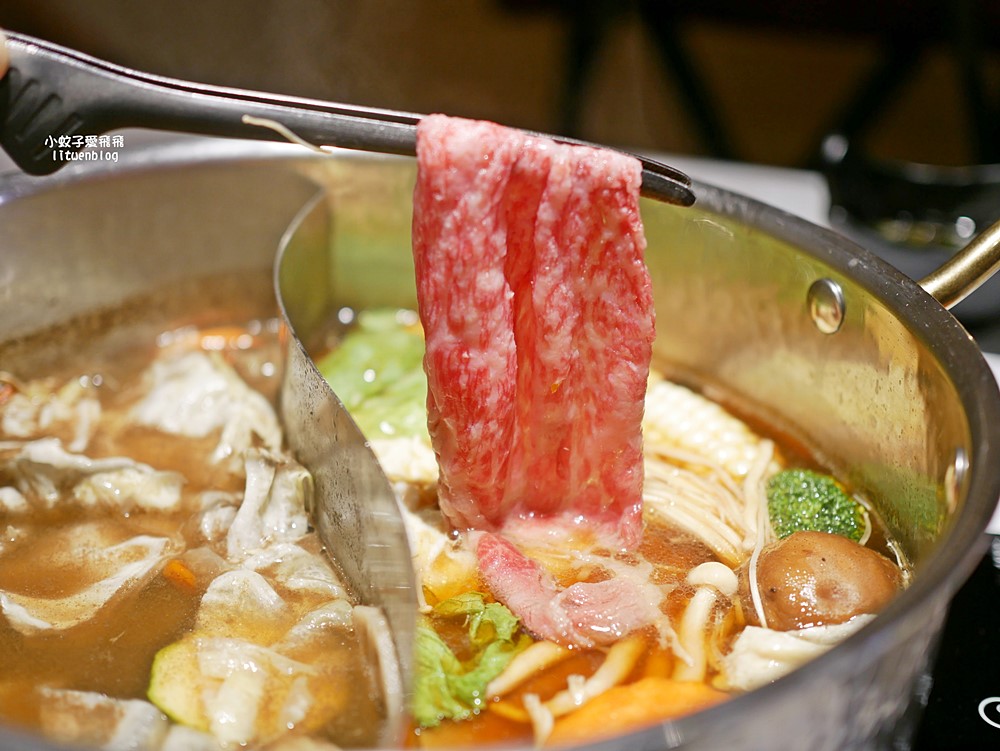 「極鶴和牛鍋物」日本A5和牛吃到飽和牛肋眼上蓋、沙朗心頂級肉品太完美