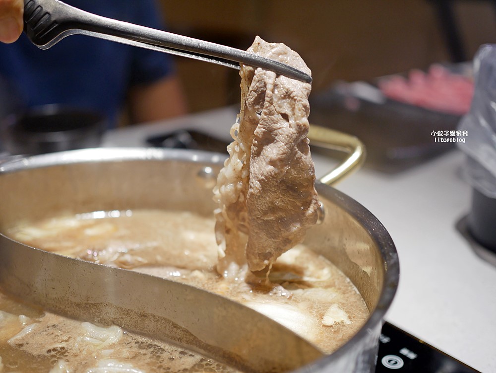 「極鶴和牛鍋物」日本A5和牛吃到飽和牛肋眼上蓋、沙朗心頂級肉品太完美