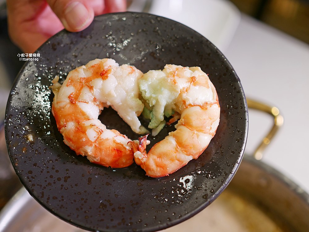 「極鶴和牛鍋物」日本A5和牛吃到飽和牛肋眼上蓋、沙朗心頂級肉品太完美