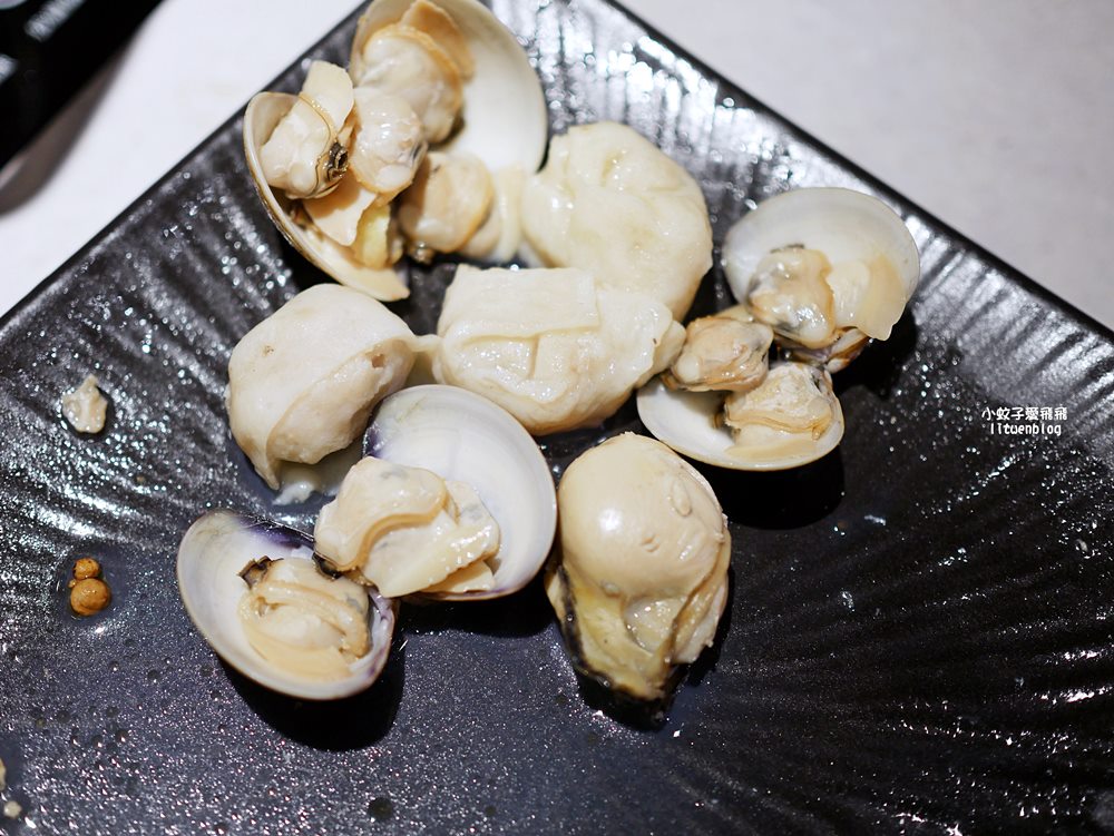 「極鶴和牛鍋物」日本A5和牛吃到飽和牛肋眼上蓋、沙朗心頂級肉品太完美