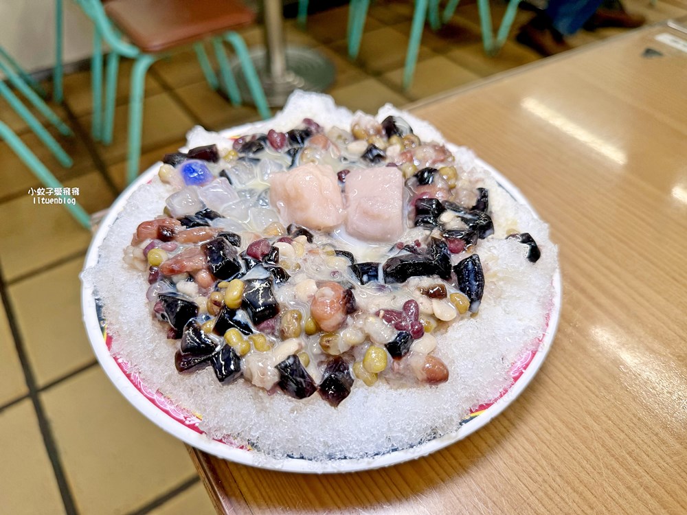 台北公館「臺一牛奶大王」超過半世紀冰店，招牌八寶冰、手作湯圓