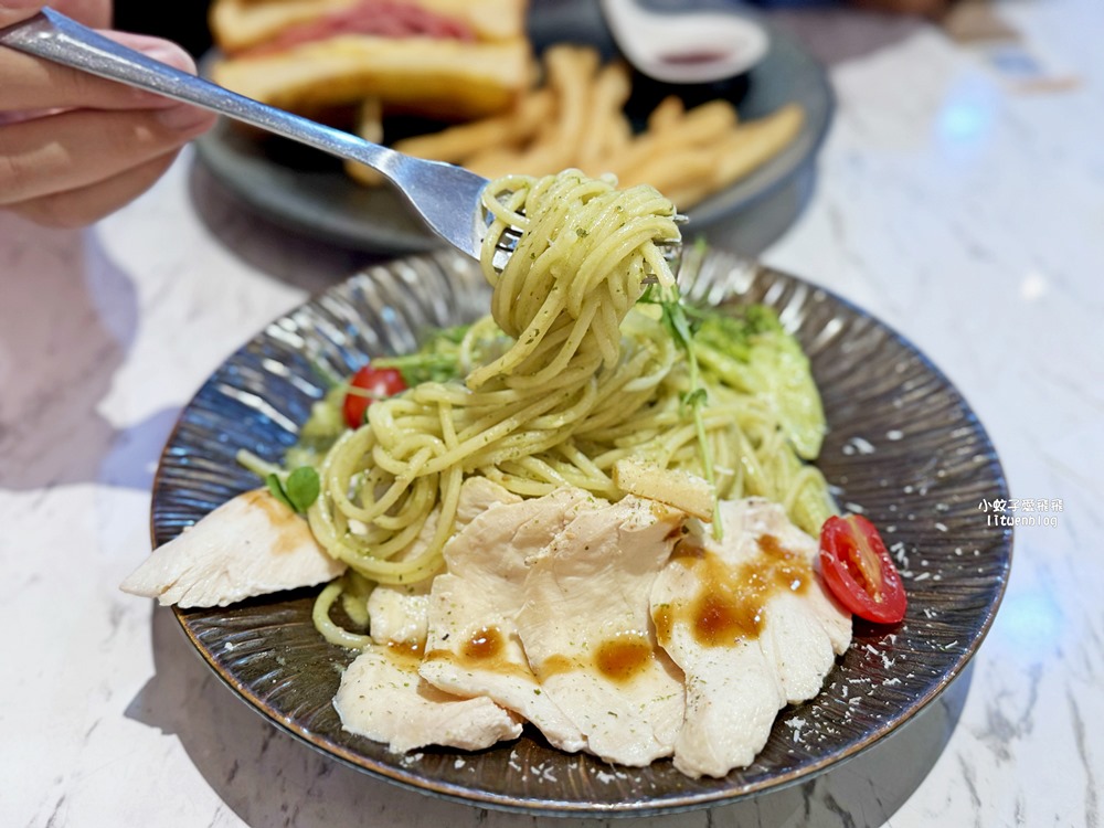 「豐滿早午餐」新莊新泰店多款早午餐拼盤樣式豐富