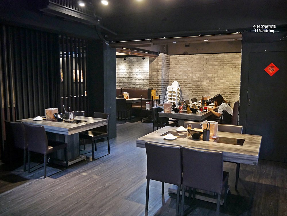「孫太太嚴選超市火鍋」台北民族店龍蝦干貝松葉蟹日本和牛全都自由