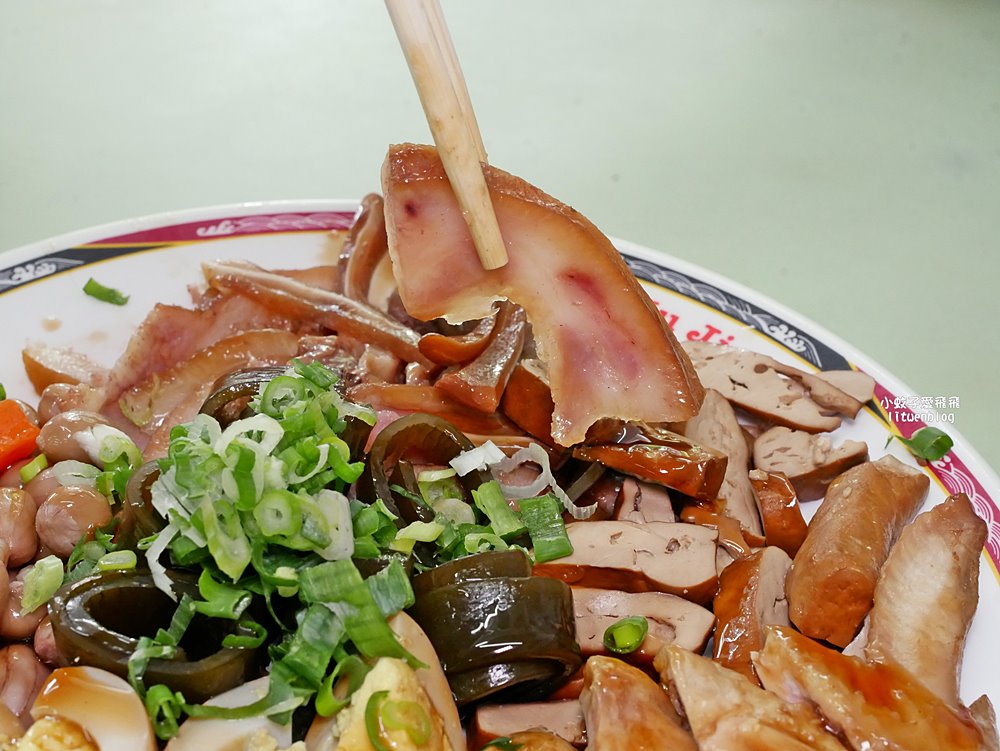 北投美食「吳家牛肉麵」北投三大牛肉麵巨頭之一濃郁重口味