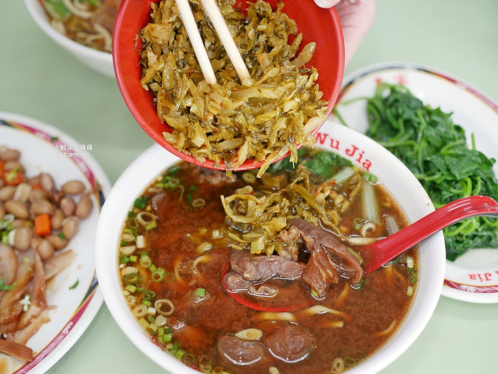 北投美食「吳家牛肉麵」北投三大牛肉麵巨頭之一濃郁重口味