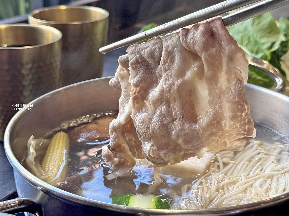 三峽火鍋「鳶山北麓鍋物」像咖啡廳般高雅精緻型個人鍋物