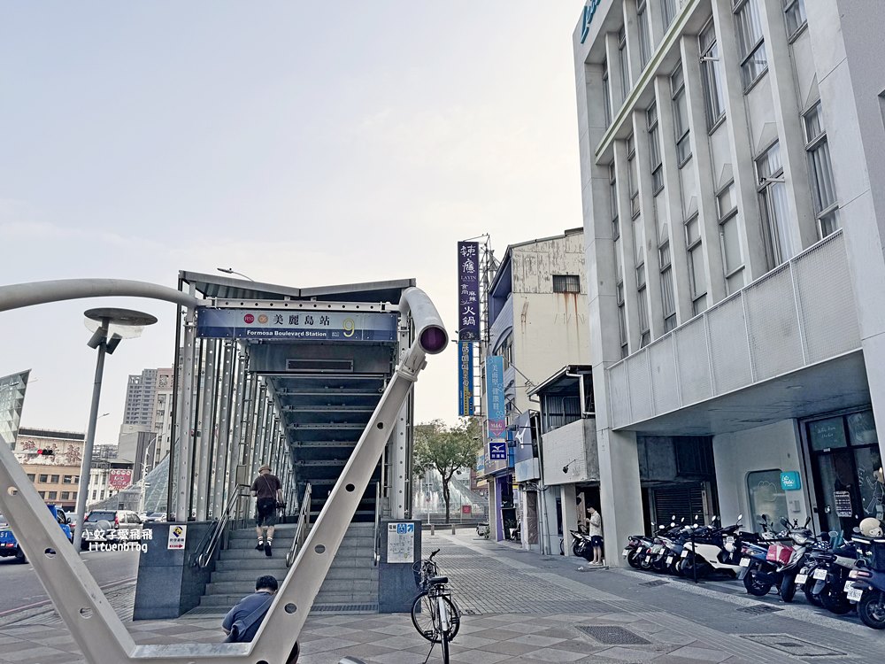 承億文旅小承輕旅就在美麗島站旁近六合夜市，平價又方便
