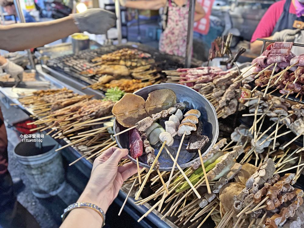 高雄六合夜市美食超過50年烤肉之家&鄭老牌木瓜牛奶，鹽酥杏鮑菇麻辣魚蛋