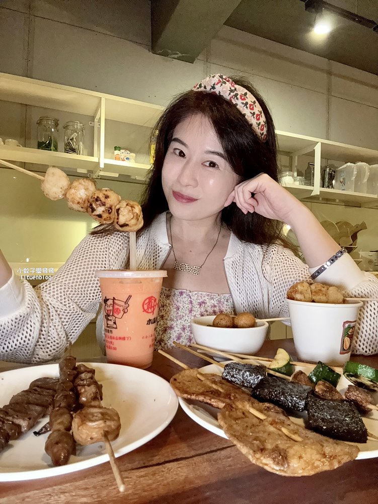 高雄六合夜市美食超過50年烤肉之家&鄭老牌木瓜牛奶，鹽酥杏鮑菇麻辣魚蛋