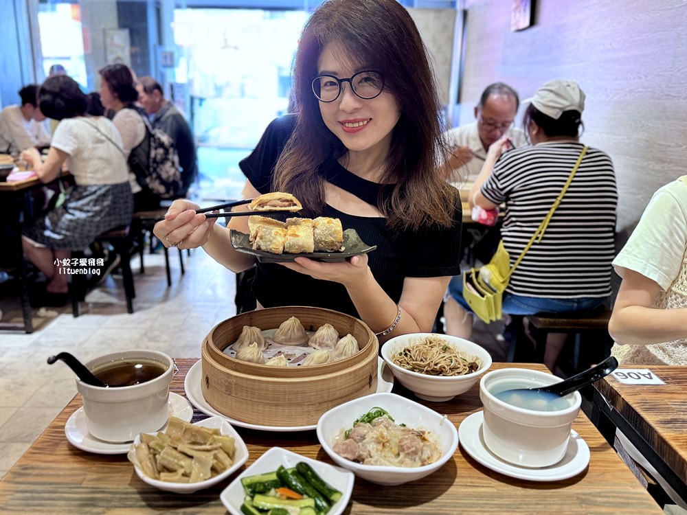 「饕之鄉李姐的店」平價版小籠湯包捲餅曾獲台中米其林必比登推介