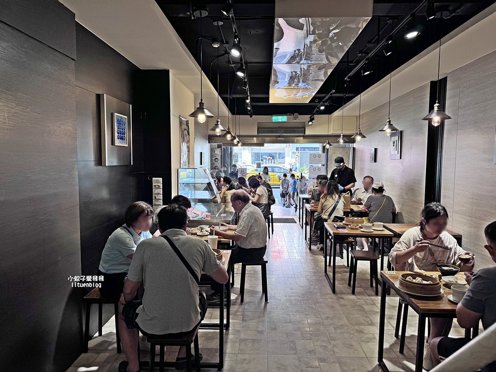 「饕之鄉李姐的店」平價版小籠湯包捲餅曾獲台中米其林必比登推介