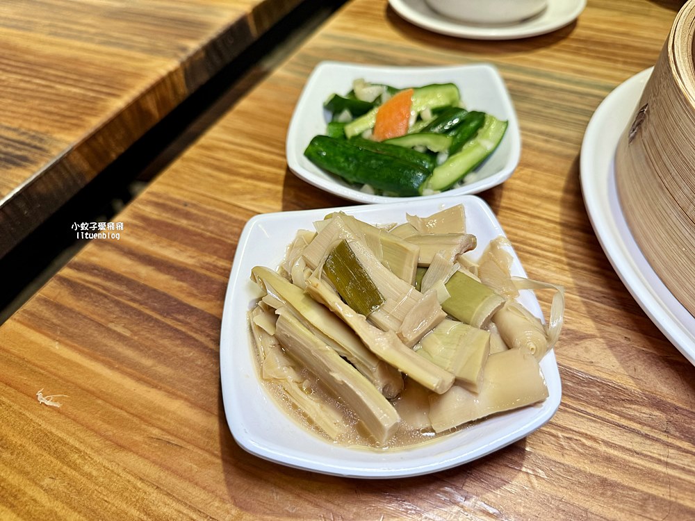 「饕之鄉李姐的店」平價版小籠湯包捲餅曾獲台中米其林必比登推介