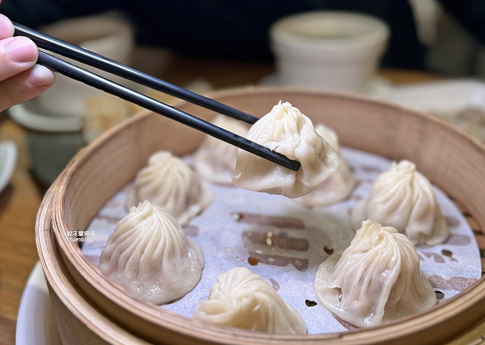「饕之鄉李姐的店」平價版小籠湯包捲餅曾獲台中米其林必比登推介