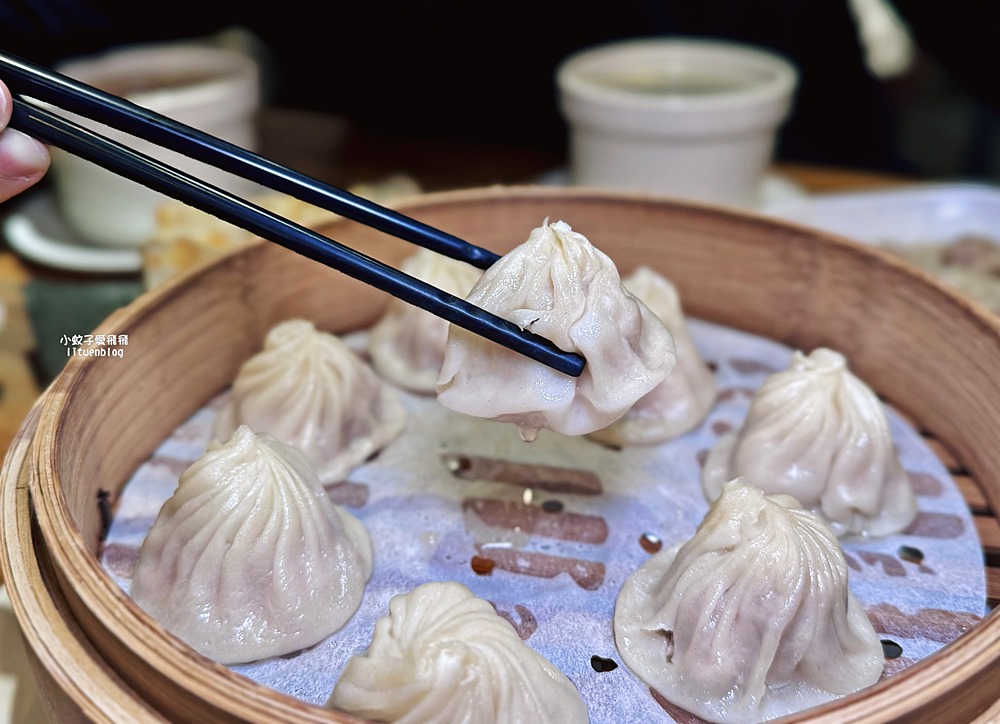 「饕之鄉李姐的店」平價版小籠湯包捲餅曾獲台中米其林必比登推介