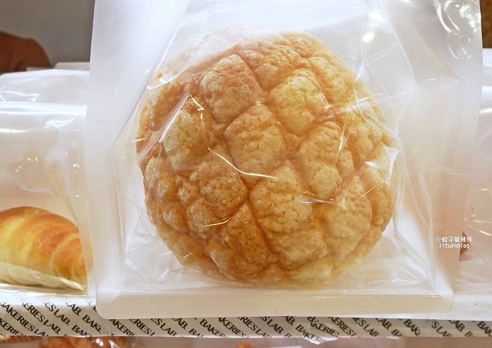 「釛 匠研所 Bakeries Lab.」日本熱銷菠蘿麵包黃金吐司台北車站就能買到了 「釛 匠研所 Bakeries Lab.」日本熱銷菠蘿麵包黃金吐司台北車站就能買到了
