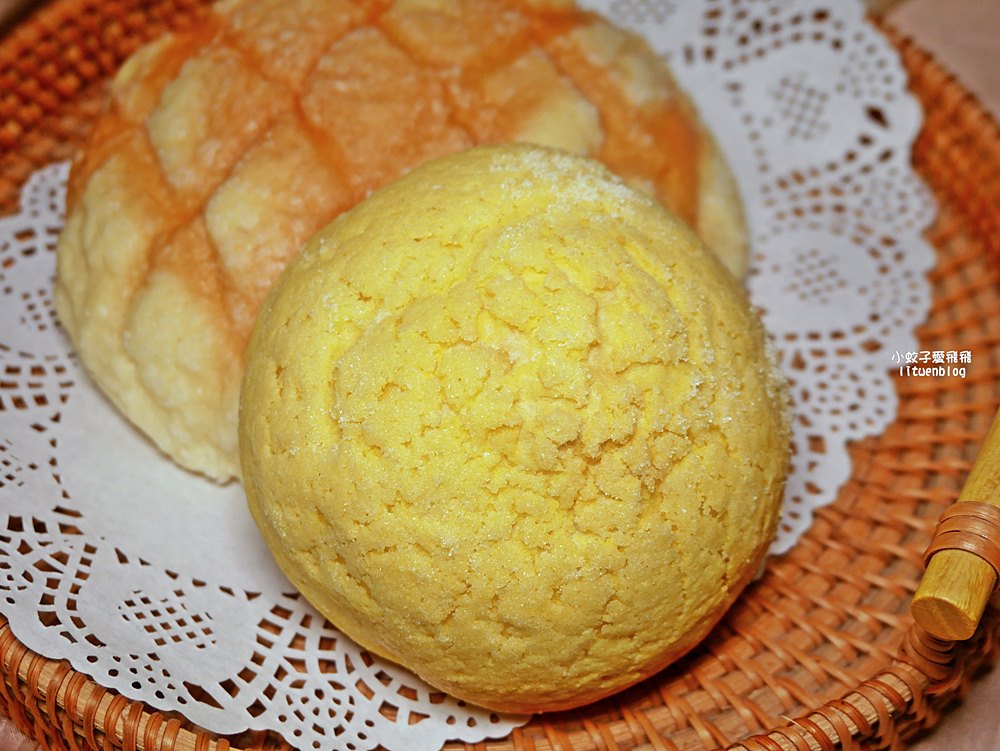 「釛 匠研所 Bakeries Lab.」日本熱銷菠蘿麵包黃金吐司台北車站就能買到了 「釛 匠研所 Bakeries Lab.」日本熱銷菠蘿麵包黃金吐司台北車站就能買到了