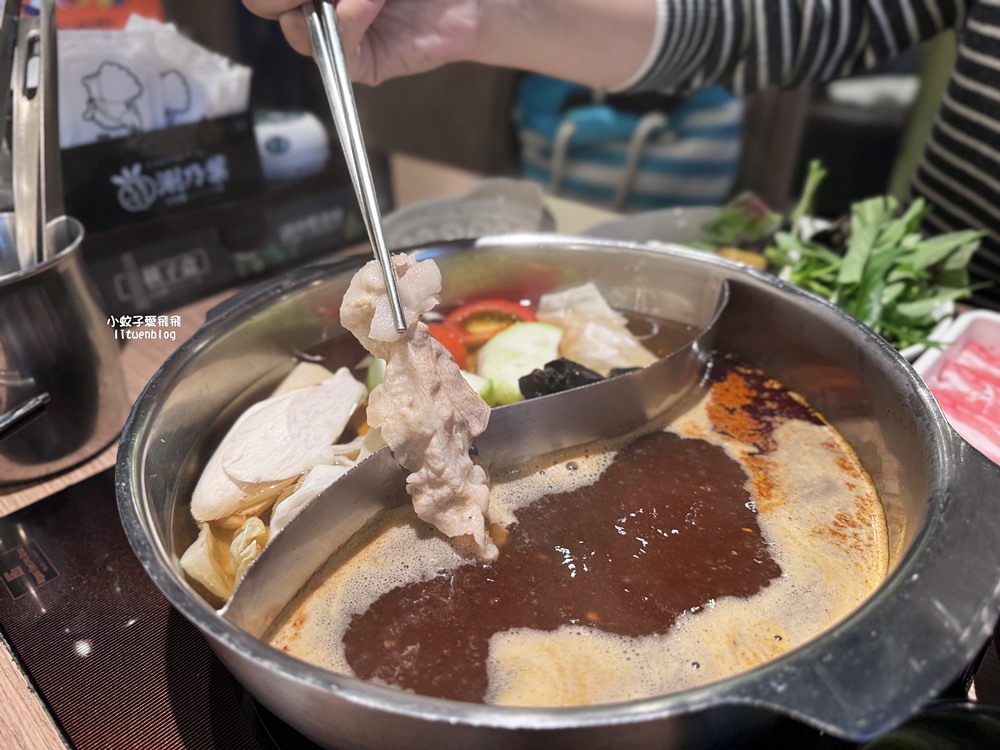 「涮乃葉統一時代市府店」480元起無限肉品、爆量蔬食自助吧超划算