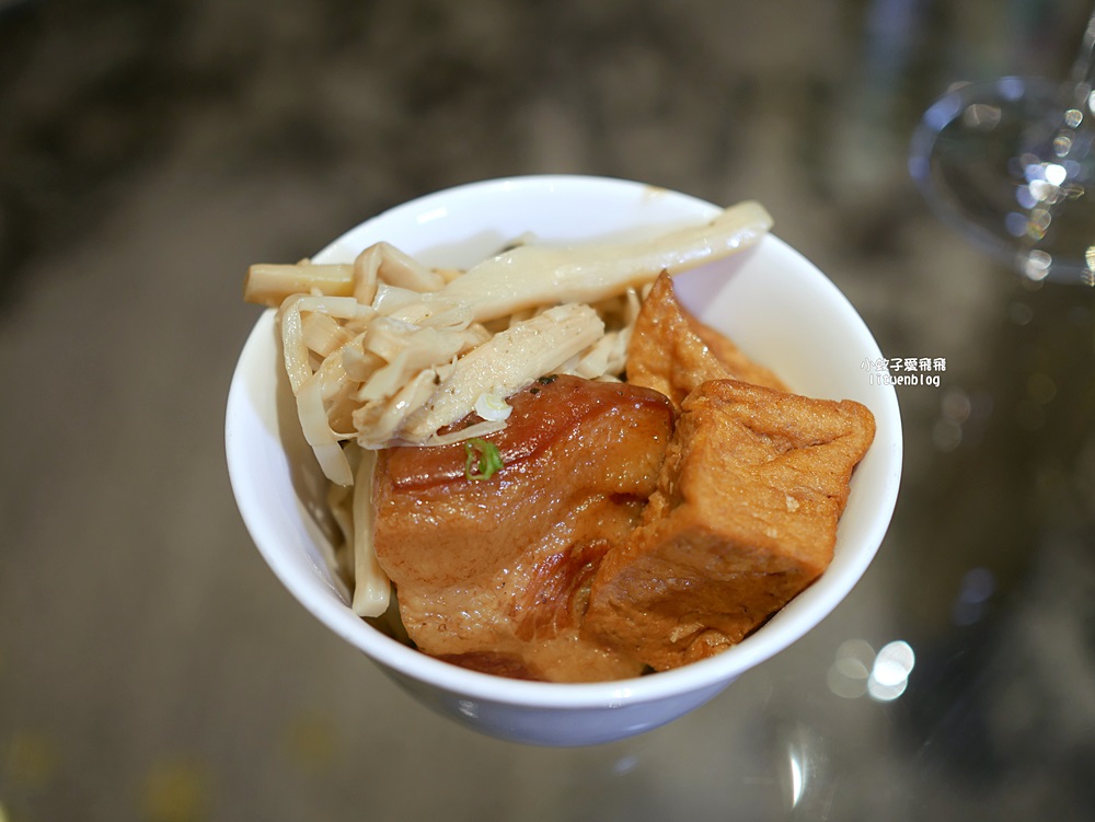 台北喜來登大飯店卓越套房開箱&行政貴賓廳自助式餐點超多酒款 台北喜來登大飯店卓越套房開箱&行政貴賓廳自助式餐點超多酒款