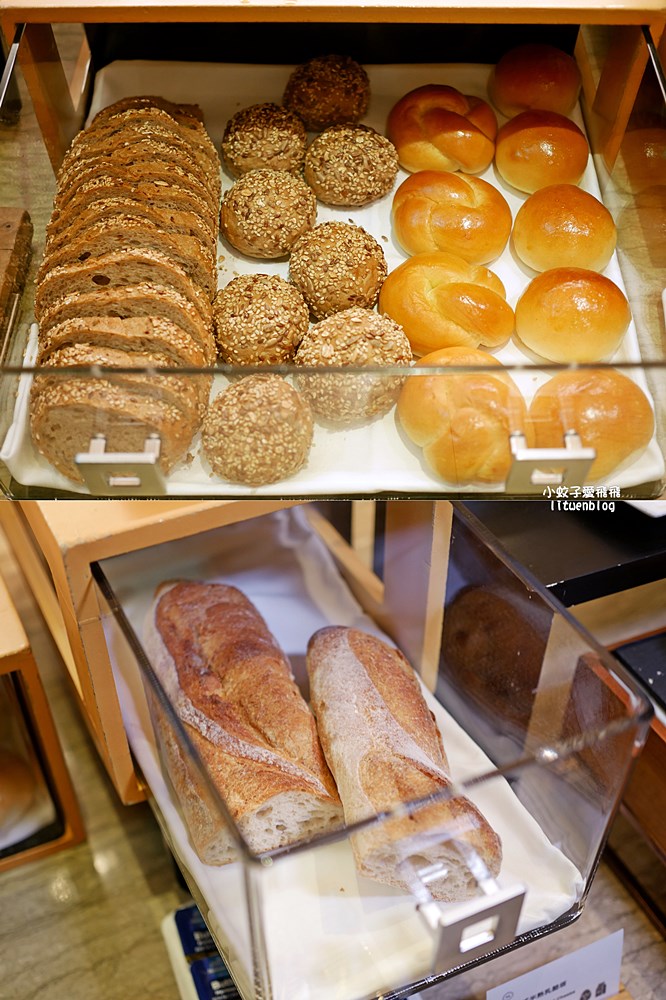 台北喜來登大飯店卓越套房開箱＆行政貴賓廳自助式餐點超多酒款