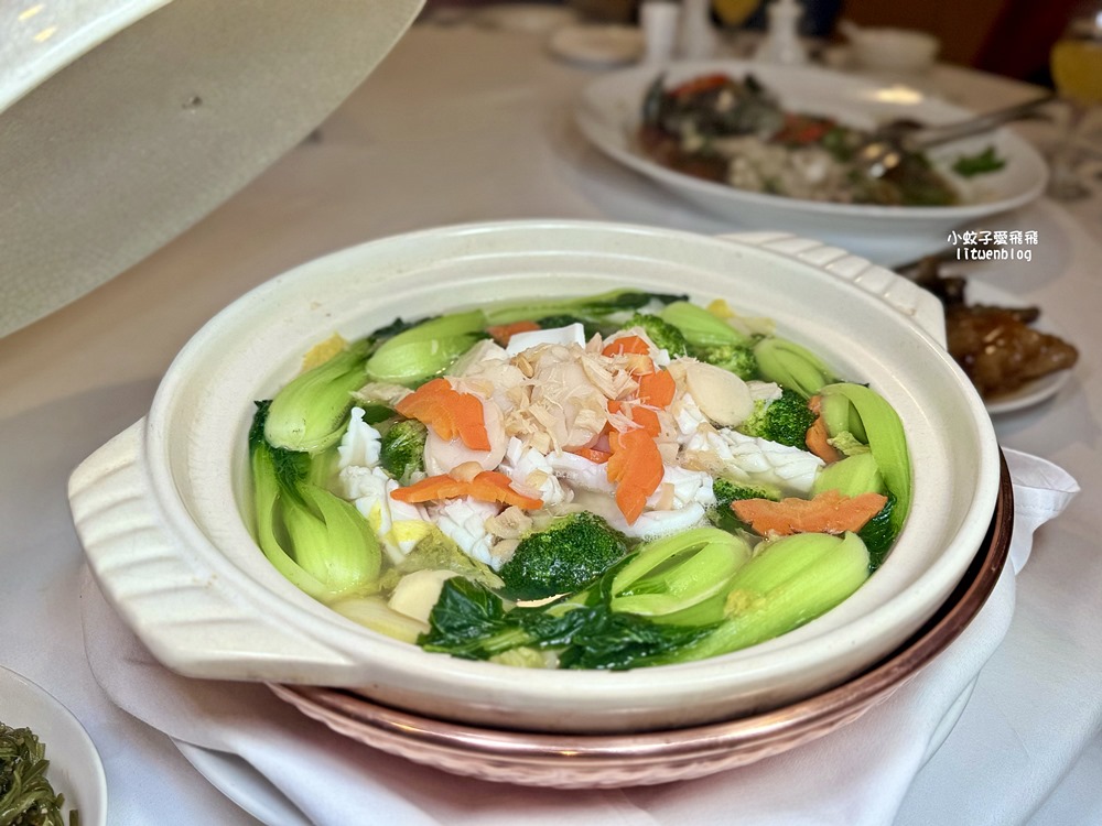 歐華酒店歐華軒經典老廣粵菜鹽焗雞、鮮活鮑、大明蝦