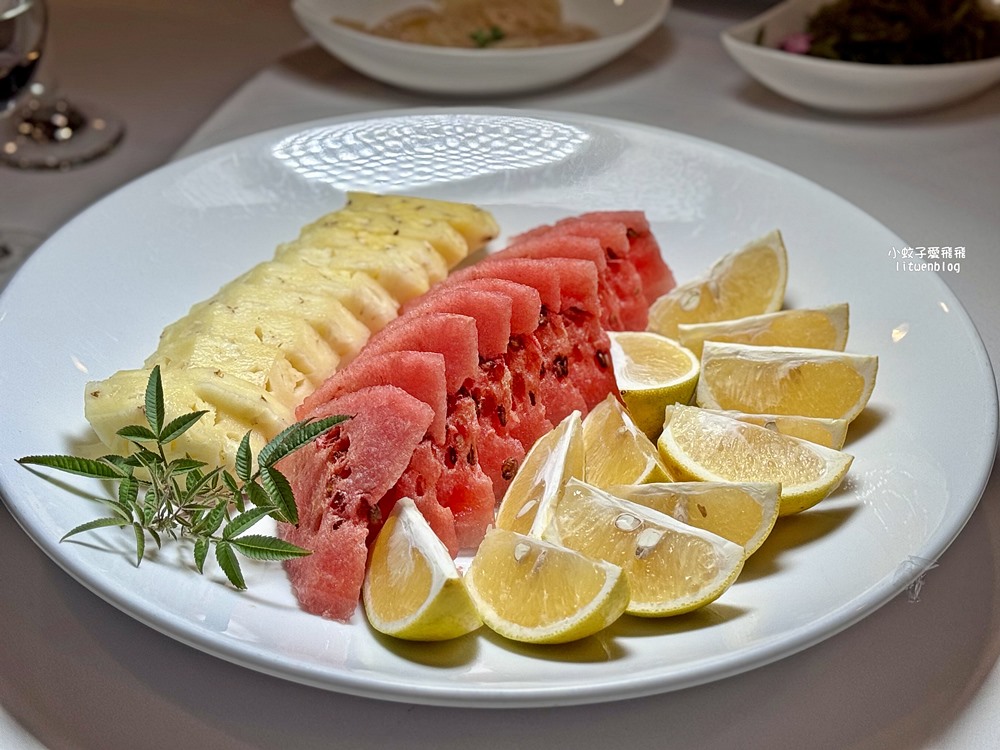 歐華酒店歐華軒經典老廣粵菜鹽焗雞、鮮活鮑、大明蝦