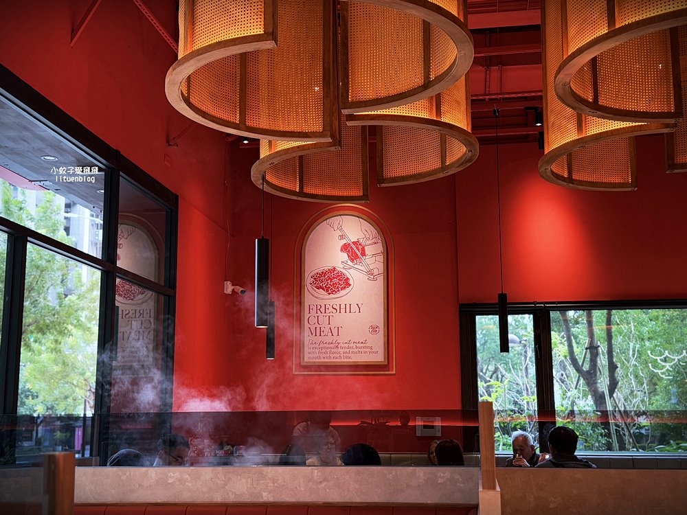 樹林火鍋｜三峽北大火鍋「很秋鍋物北大店」北大特區精緻視覺系鍋物+自助吧