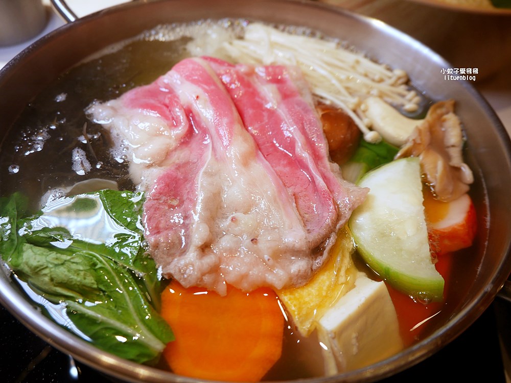 樹林火鍋｜三峽北大火鍋「很秋鍋物北大店」北大特區精緻視覺系鍋物+自助吧