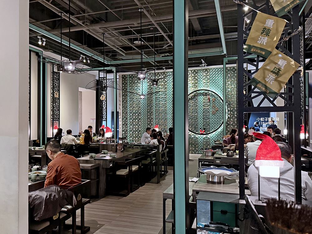 板橋麻辣鍋推薦「青花驕」板橋縣民大道店,鴨血豆腐無限續湯底香又夠味 板橋麻辣鍋推薦「青花驕」板橋縣民大道店,鴨血豆腐無限續湯底香又夠味