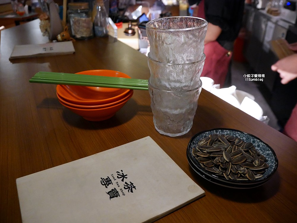 餐酒館推薦「冰茶專賣店」用調酒環遊世界，台式復古餐點氣氛都超chill
