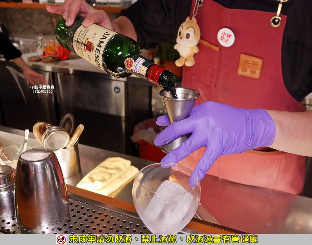 餐酒館推薦「冰茶專賣店」用調酒環遊世界，台式復古餐點氣氛都超chill