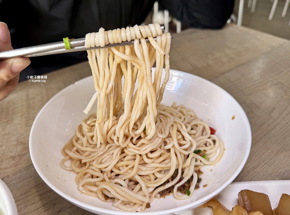 中和美食「永和麵担仔」以乾拌麵聞名三種麵條,用餐時間必客滿 中和美食「永和麵担仔」以乾拌麵聞名三種麵條,用餐時間必客滿