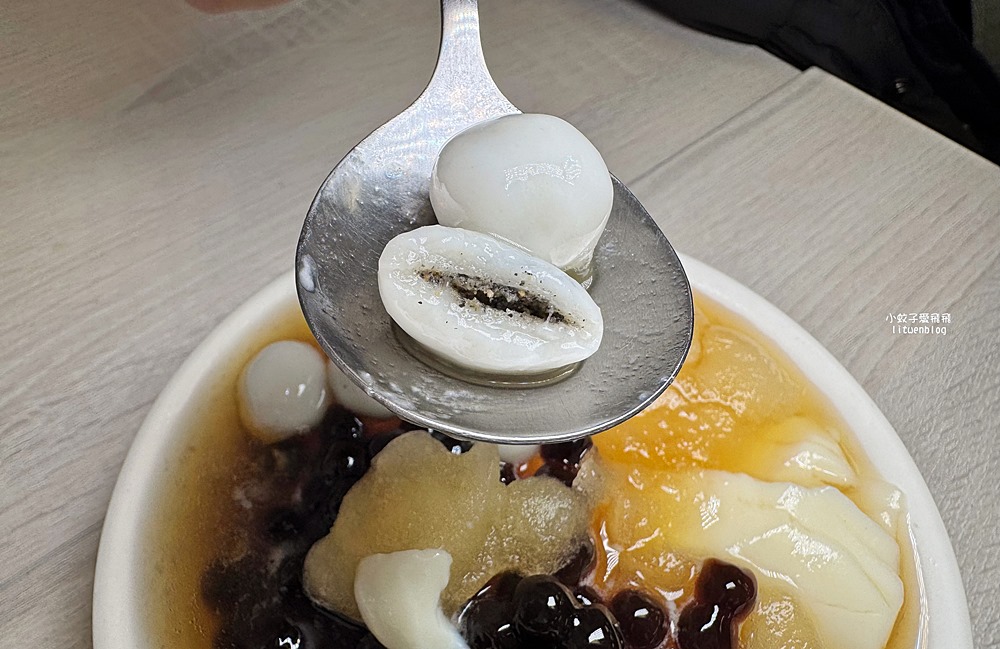 「豆花莊」一甲子的豆花店聚集了AI教父供應鏈三巨頭造訪 「豆花莊」一甲子的豆花店聚集了AI教父供應鏈三巨頭造訪