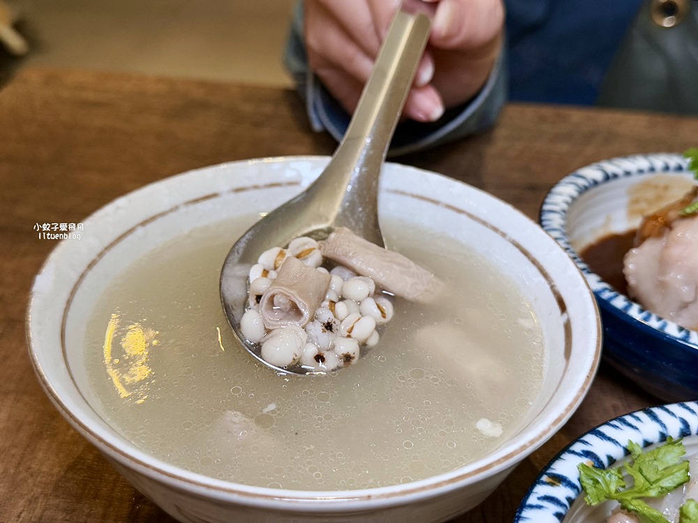萬華美食「露店蘇來傳|萬華蘇家肉圓油粿」必比登推介肉圓芋粿80年的傳統滋味 萬華美食「露店蘇來傳|萬華蘇家肉圓油粿」必比登推介肉圓芋粿80年的傳統滋味
