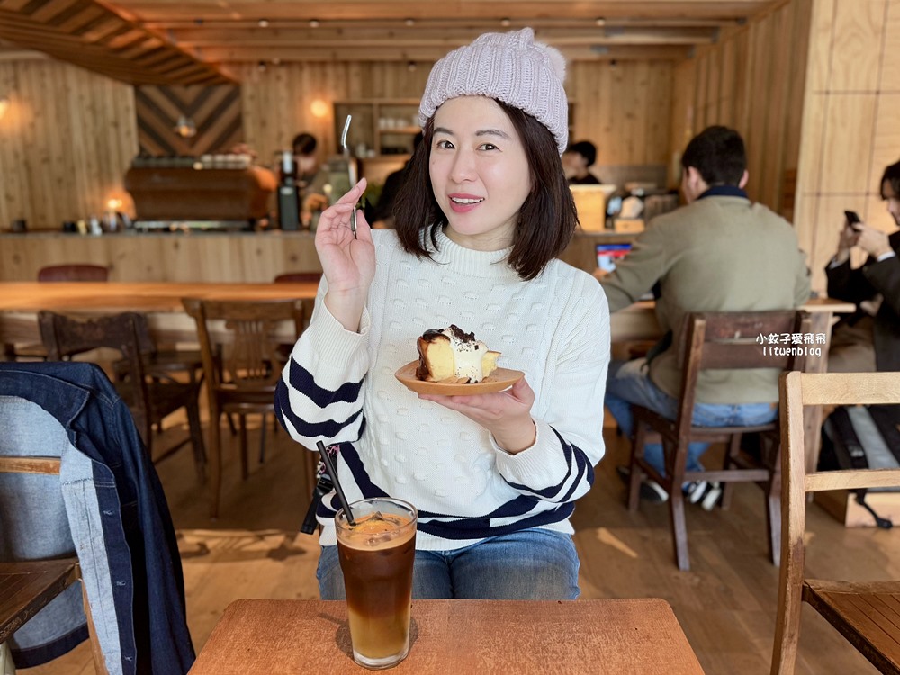政治大學「達賢圖書館」湖濱山景校園&超絕美圖書館