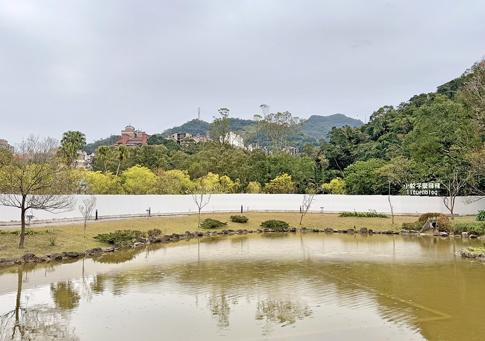木柵「廢墟咖啡湖村店」校園內湖畔沉浸式咖啡廳