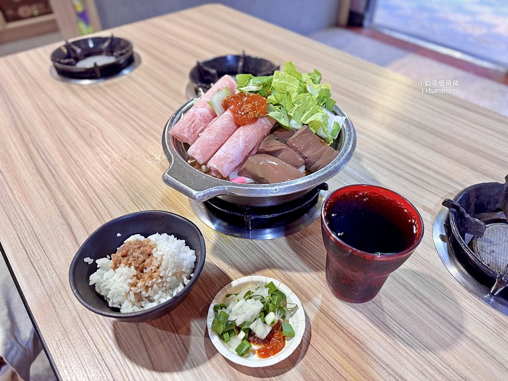 三峽北大火鍋「八鍋臭臭鍋、八鍋小火鍋北大店」19種湯頭+肉燥飯飲料冰淇淋吃到飽,三鶯線三峽站 三峽北大火鍋「八鍋臭臭鍋、八鍋小火鍋北大店」19種湯頭+肉燥飯飲料冰淇淋吃到飽,三鶯線三峽站