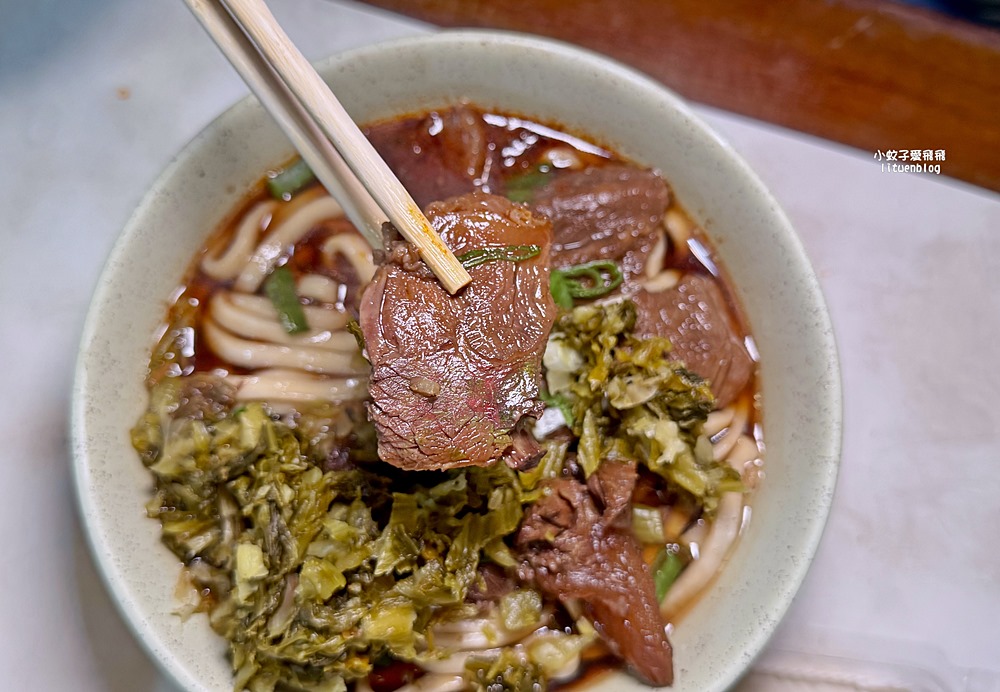 「小吳牛肉麵」24小時營業便宜大碗免費加湯 「小吳牛肉麵」24小時營業便宜大碗免費加湯