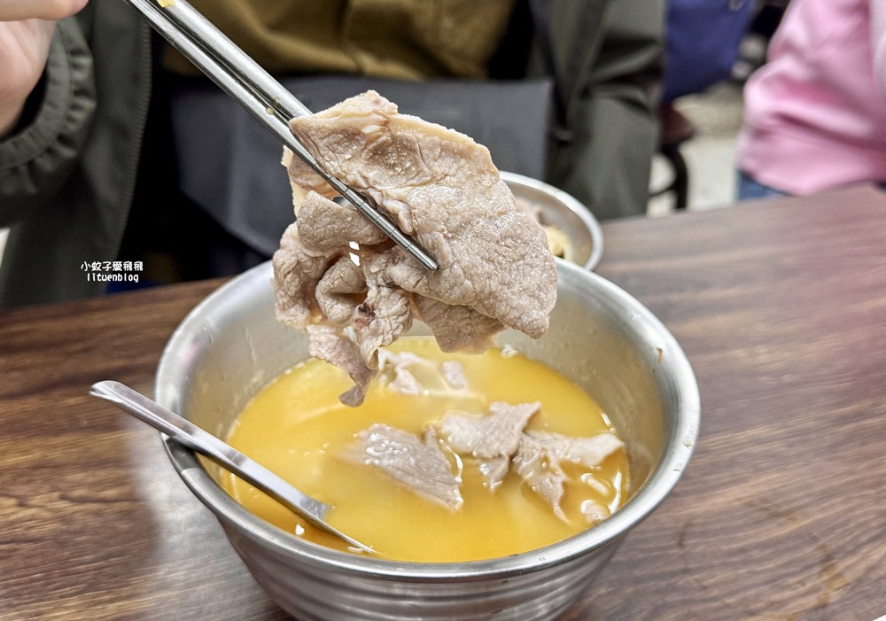 南機場「阿男麻油雞」湯頭清香不油膩喝光光，免費加湯
