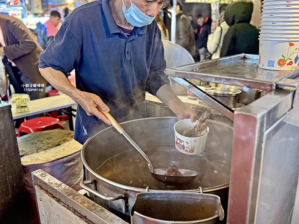「陳董藥燉排骨」饒河街夜市指標美食，五年米其林必比登推介